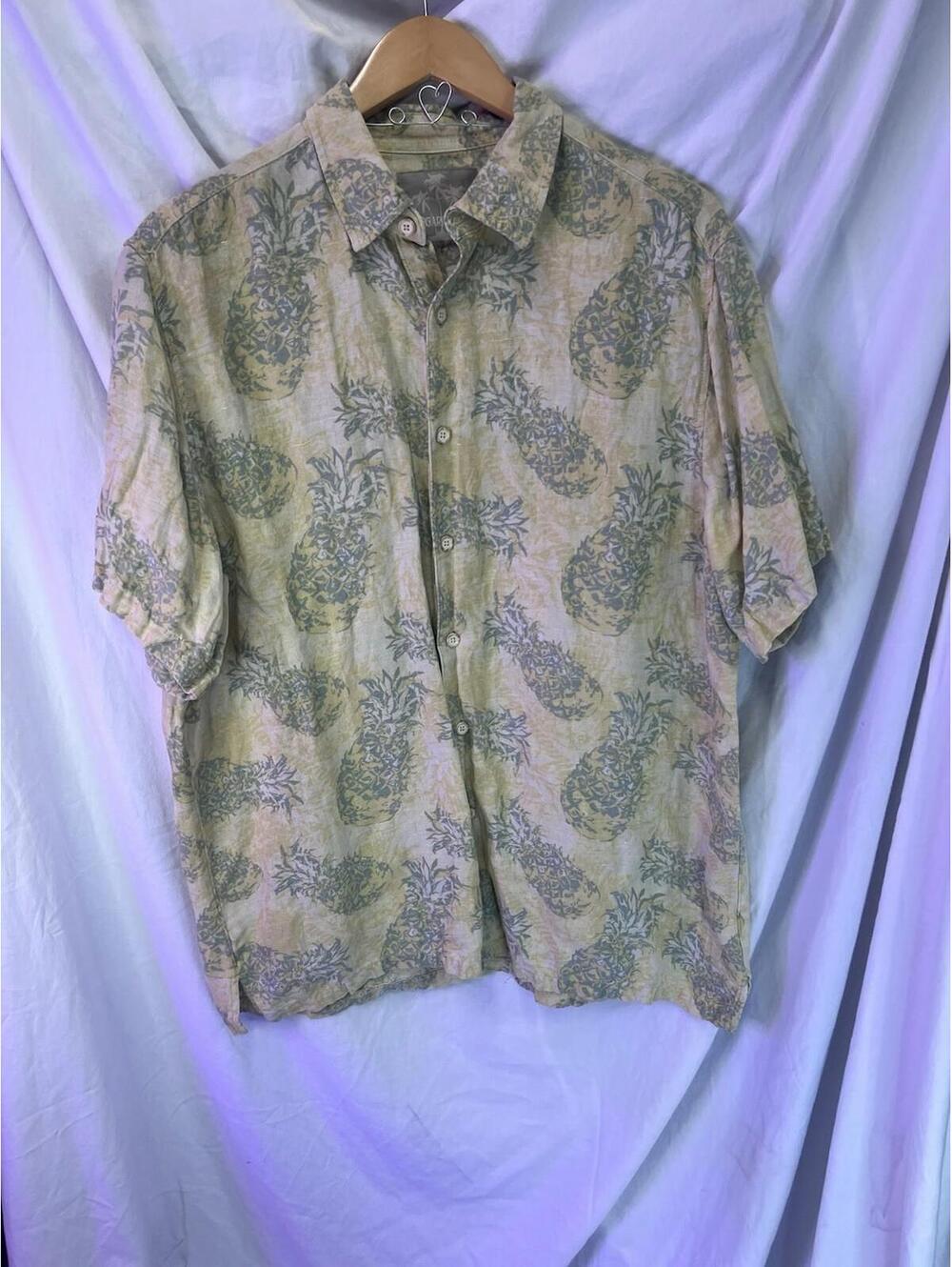 Margaritaville Men’s Silk Short Sleeve Button Shirt Size XL  Pineapple Hawaiian